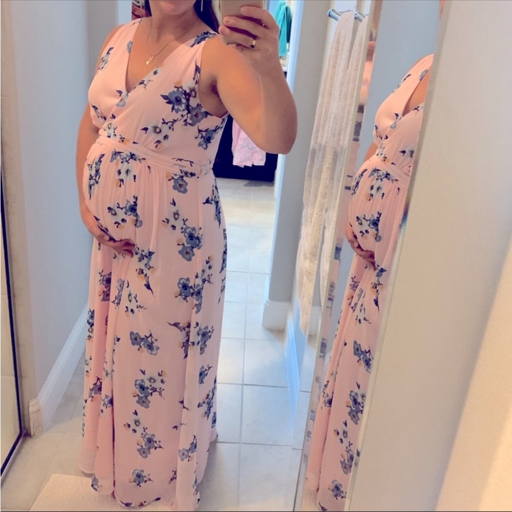 Pink floral maxi dress 🌸 flowy soft sleeveless maternity boho preppy new mommy